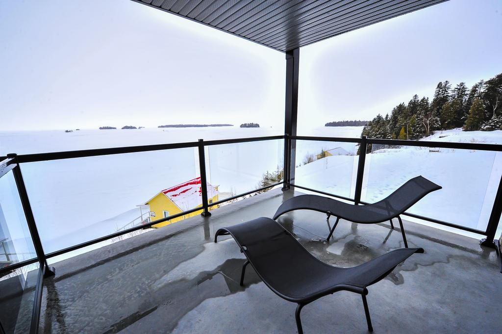 Auberge Des Iles Saint-Gédéon Exteriör bild
