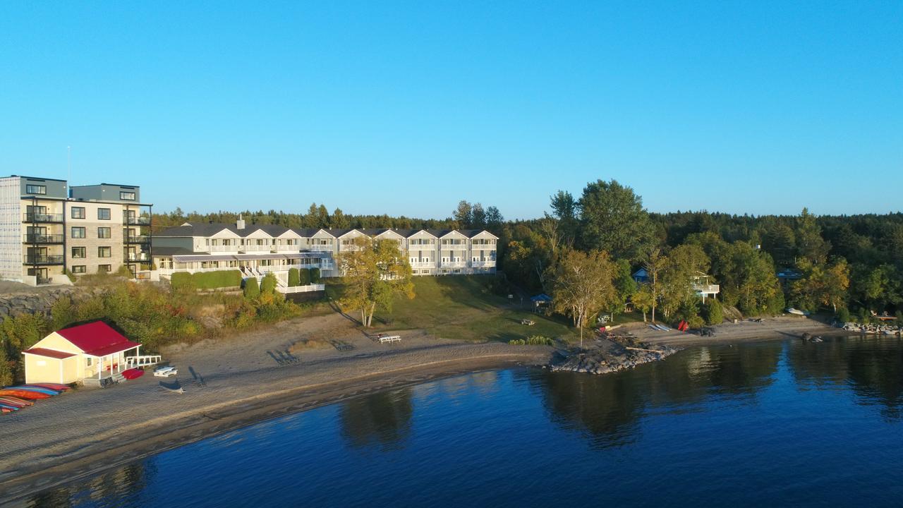 Auberge Des Iles Saint-Gédéon Exteriör bild