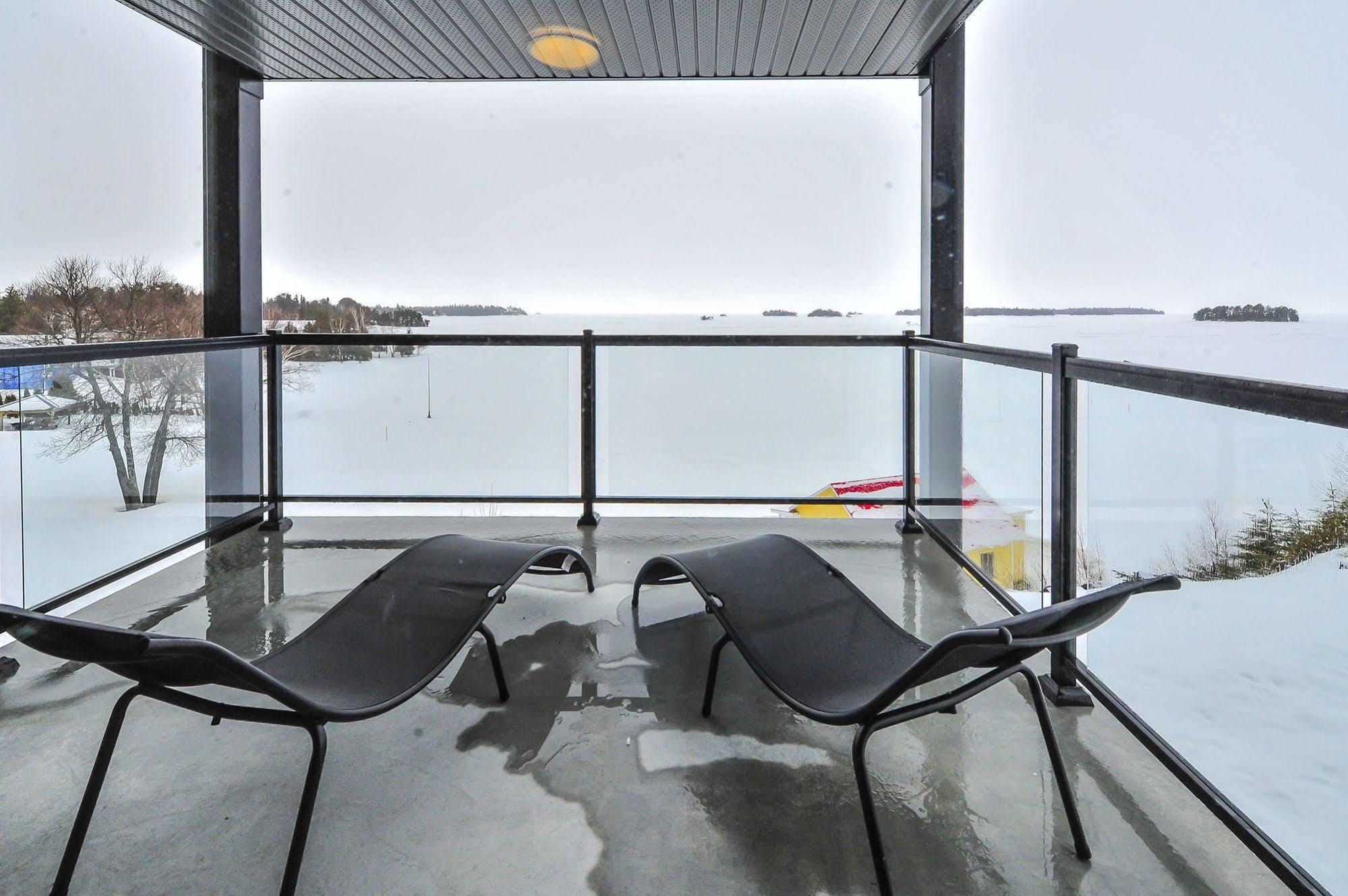 Auberge Des Iles Saint-Gédéon Exteriör bild