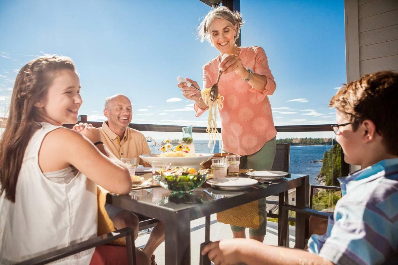 Auberge Des Iles Saint-Gédéon Exteriör bild