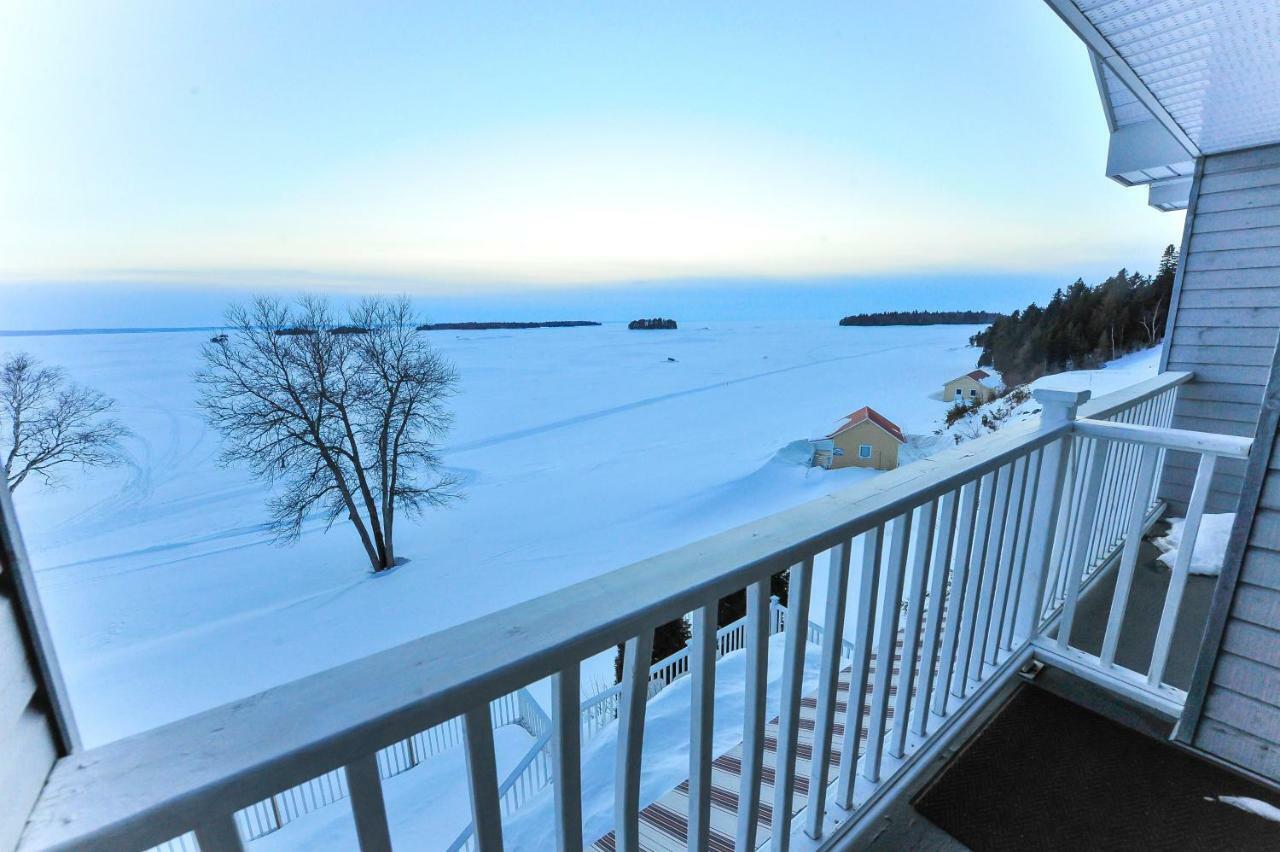 Auberge Des Iles Saint-Gédéon Exteriör bild