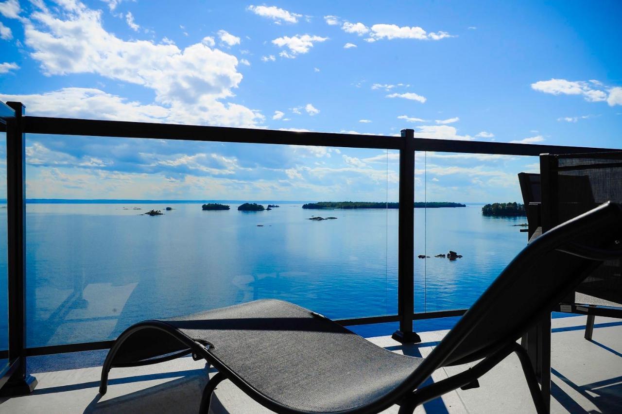 Auberge Des Iles Saint-Gédéon Exteriör bild